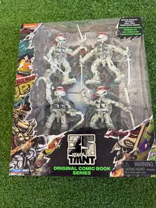 lot 257 image: Teenage Mutant Ninja Turtles 35 Years