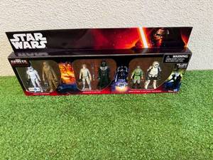 lot 264 image: Star Wars Epic Battles Figures