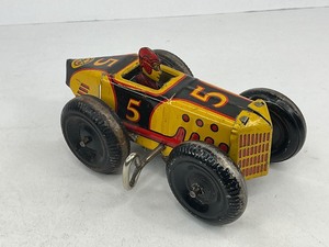 lot 38 image: MARX Tin Litho Wind up Toy #5 Race Car