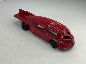 lot 42 image: Manoil #706 Red Futuristic Zeppelin Toy Car