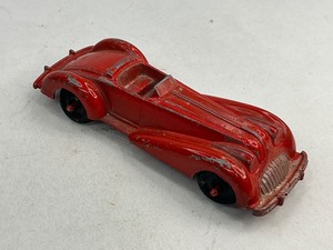 lot 47 image: Manoil #708 Red Toy Car