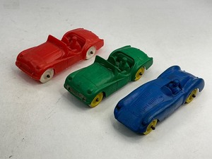 lot 48 image: Three Auburn Rubber Co. Toy Cars