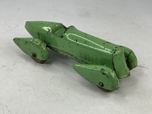 lot 53 image: Wyandotte Streamline Speedster Pressed Steel Toy Car - Green