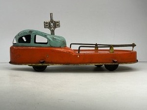 lot 79 image: Buffalo Toys Tin Wind up Bumper Car
