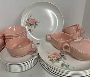 lot 43 image: Brook park Melmac Melamine Style Dishes Pink Rose Design 34 PC