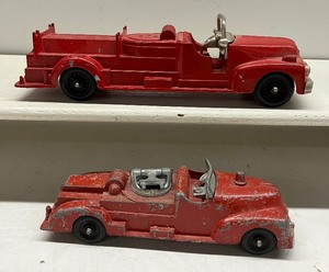 lot 70 image: Two Vintage Metal Hubley Kiddie Toy Fire Trucks #468 and #463