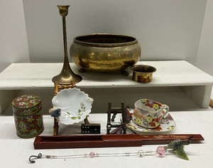 lot 81 image: Brass and Enamel Trinket Box  Brass Decor Butterfly and Dragonfly Decor