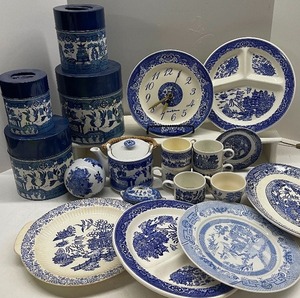 lot 95 image: Large Lot Blue Willow China and Blue Willow Style Accessories Canisters Clock