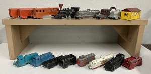 lot 125 image: Vintage Die Cast Train Cars Tootsie Toy, Midge Toy, Matchbox Lot of 17