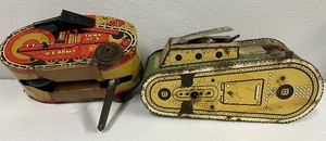 lot 135 image: Marx Toys 1930s Tin Litho Tanks #3 and Dough Boy Tank Wind Up Toys
