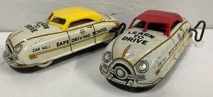 lot 150 image: Marx Toys Tin Lithograph Driving School Vintage Wind Up Cars