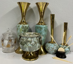 lot 187 image: Vintage Delft Holland Handpainted and Brass Vases and MISC