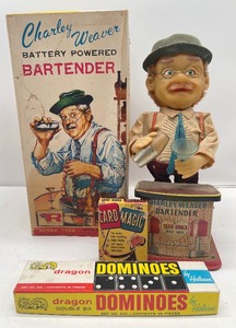 lot 171 image: Vintage Charlie Weaver Bartender by Rosko Toys and Vintage Games