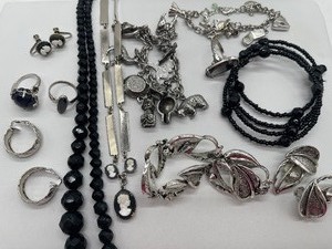 lot 105 image: Silver Cameo Necklace and Earring Set Sarah Coventry Costume Jewelry