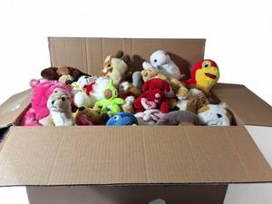 lot 68 image: Reseller Lot- Xtra Large box of Stuff Toys