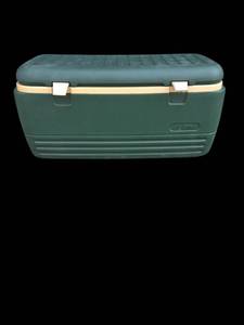 lot 90 image: Igloo  Extra Large  Cooler