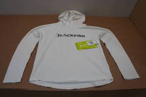 lot 50 image: Blackfish Angler UPFCooling Hooded Long Sleeve - Youth Large