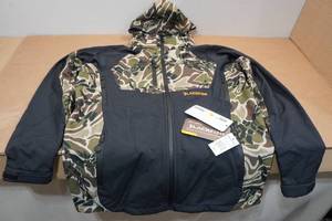 lot 57 image: Blackfish Zenith Soft Shell Jacket - Small