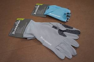 lot 62 image: 2 Blackfish Angler SunShade Gloves - XL