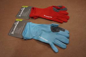 lot 63 image: 2 BLackfish Angler Shade Gloves - Large