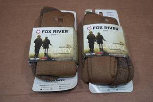 lot 116 image: 2 Fox River Medium Weight Military Socks - Medium