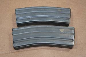 lot 128 image: 2 5.56mm AR-Format Magazines