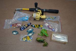 lot 130 image: Telescoping Fishing Pole with Assorted Lures