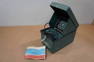 lot 147 image: Vintage Heathkit Fish Spotter