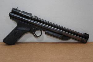 lot 209 image: Crosman 130 .22 Cal Air Pistol