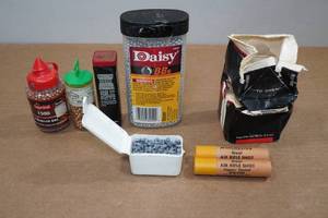 lot 224 image: Assorted BBs and Pellets
