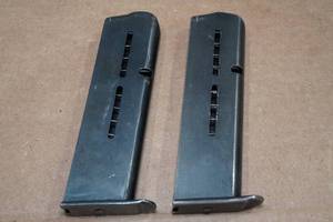 lot 1P image: 2 Star 9mm Pistol Magazines