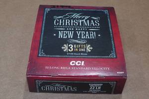 lot 289 image: 300 CCI .22 LR 40 Gr LRN Ammo - Christmas Gift Box