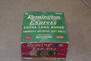 lot 388 image: 25 Remington Express 16 Gauge 2-916 4 Shot Shotsells