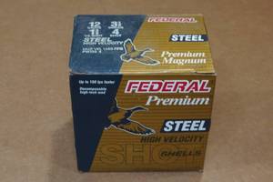 lot 398 image: 25 Federal Premium 12 Gauge 3-12 Magnum Steel 4 Shot Shotshells