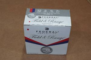 lot 404 image: 25 Federal Field & Range 12 Gauge 2-34 7.5 Shot Shotshells