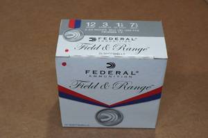 lot 405 image: 25 Federal Field & Range 12 Gauge 2-34 7.5 Shot Shotshells