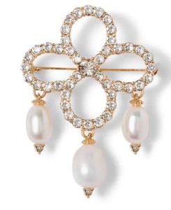 lot 40J image: The Met Royal Tudor Replica Brooch with Crystals and Faux Pearls