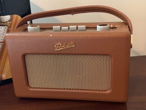 lot 63 image: Roberts Revival Vintage Portable Radio with Faux Leather Case