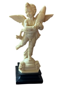 lot 104 image: 12 Decorative Cherub Angel Statue on Black Base