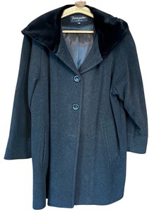lot 109 image: Forecaster of Boston Hooded Wool Blend Coat Size 14P