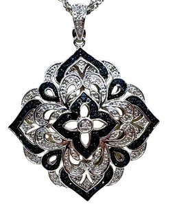 lot 15R image: Sterling Silver 925 Double Strand Necklace with Ornate Pendant