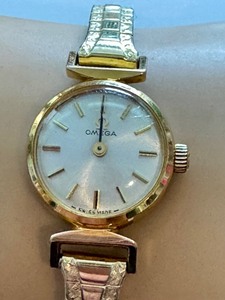 lot 8R image: Vintage Omega Petite Gold Filled Ladies Wristwatch with Expansion Band