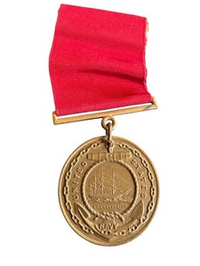 lot 25C image: U.S. Navy Good Conduct Medal with Red Ribbon