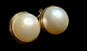 lot 35H image: 14k Gold Earrings with Large Mabe Pearls, Set of 2