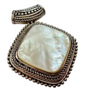 lot 36R image: Sterling Silver and Mother of Pearl Pendant