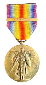 lot 149C image: World War I Allied Victory Medal with Rainbow Ribbon and France Bar