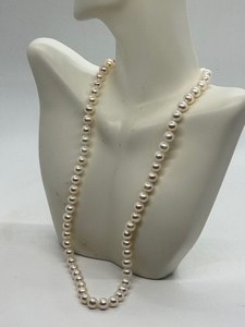 lot 52R image: Beautiful 18 Pearl Strand Necklace with 14K Clasp