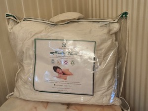 lot 191 image: Sleep & Beyond myWoolly Pillow Queen Grand Size