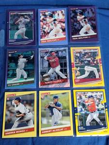 lot 52 image: 9 Donruss Colored Boarder Cards