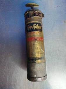 lot 79 image: Vintage Fyr-Fyter Fire Extinguisher